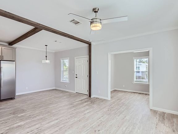 4th image of 35 Westwind Ct #35