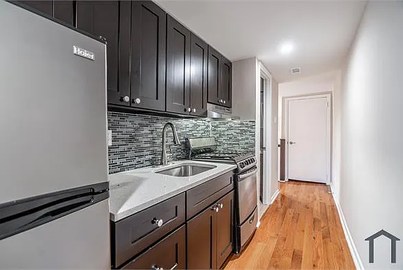 407 S 12th St #4 — Photo 10