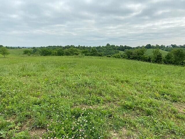2nd image of 128 Hidden Acre