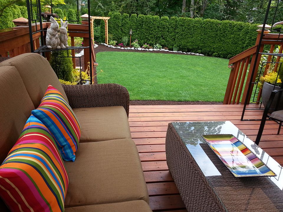 Back yard Deck 1
