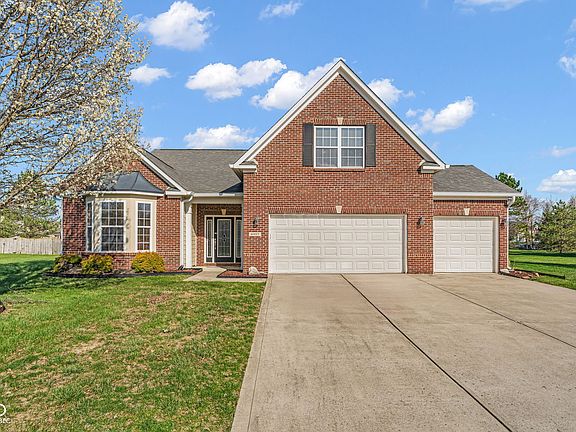 2nd image of 9357 Woodslake Dr