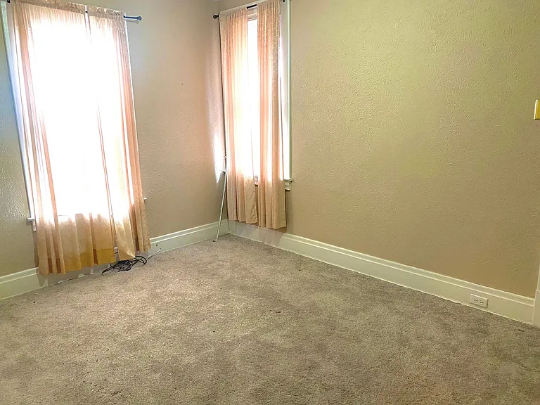 300 W 13th Ave — Photo 10