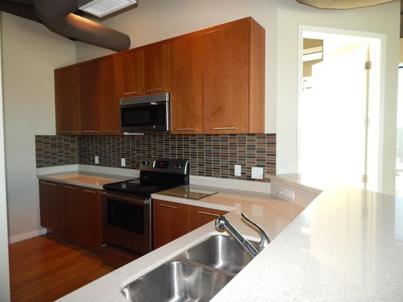 4th image of 1 E Lexington Ave Unit 1510