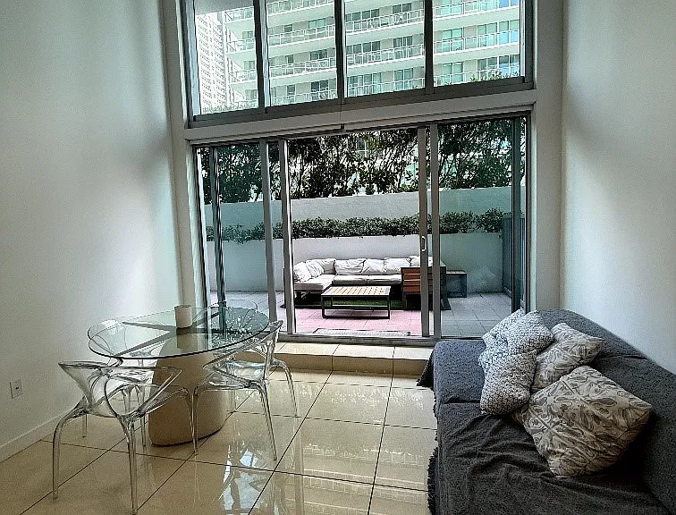 1111 SW 1st Ave #Townhouse 717 — Photo 5