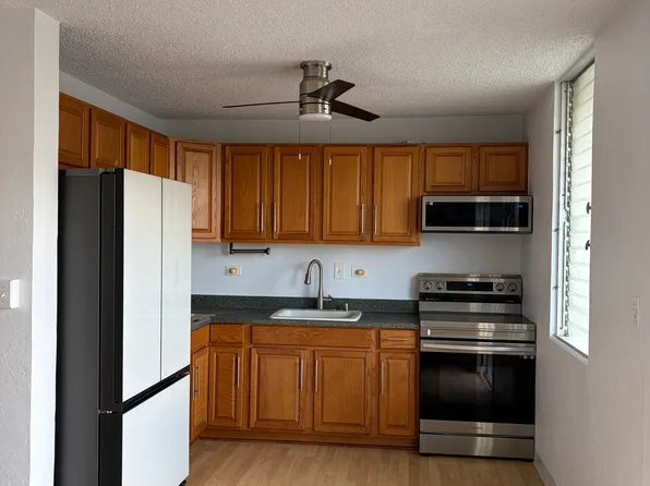 727 University Ave APT 302, Honolulu, HI 96826