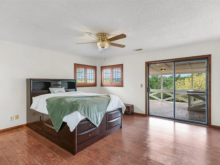 21205 National Dr — Photo 14