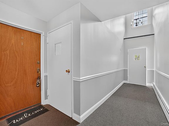 2nd image of 107 Nottingham Rd APT D