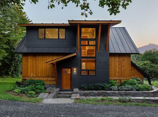 437 Lonesome Trl, Waterbury, VT 05676