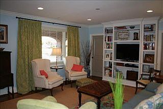 4th image of 42 Mount Vista Ave