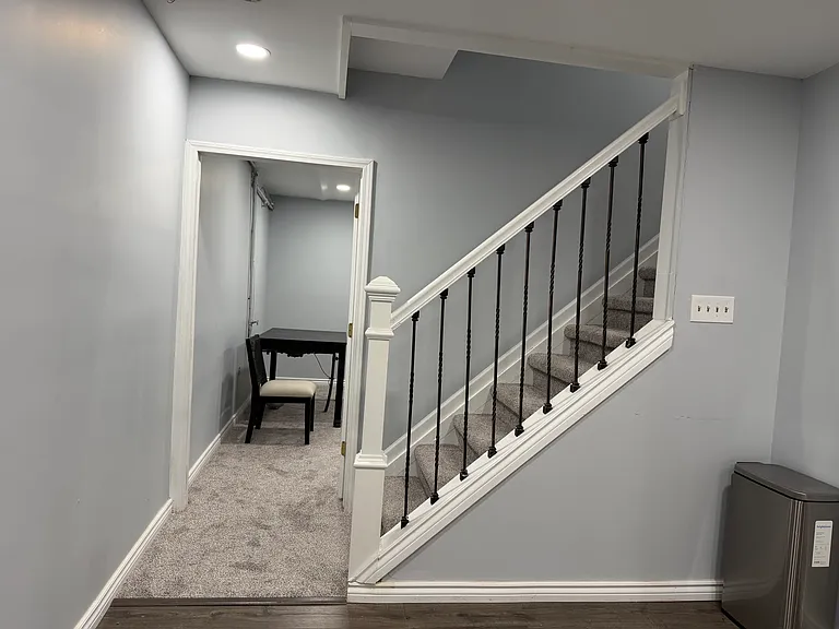 24605 Millcreek Dr — Photo 34