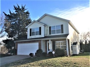 4011 Cedarbark Dr, Matthews, NC 28105