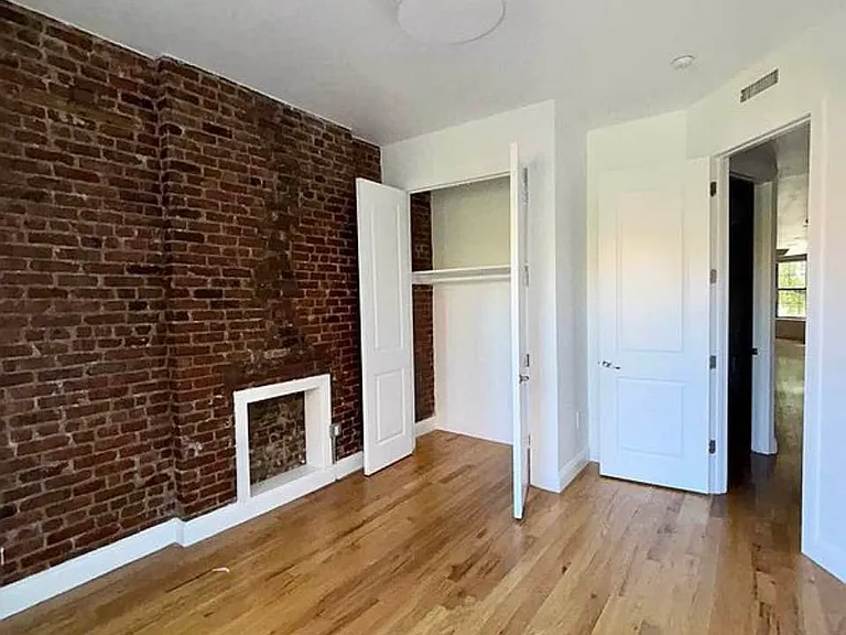 70 Herkimer St #4 — Photo 7