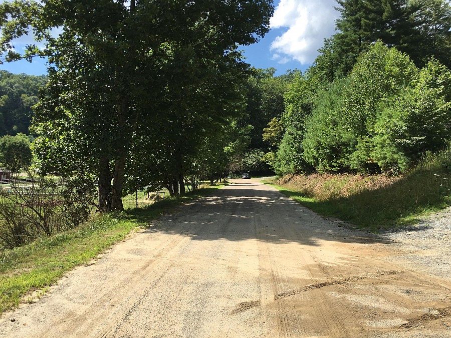2nd image of 716 Smith Rd