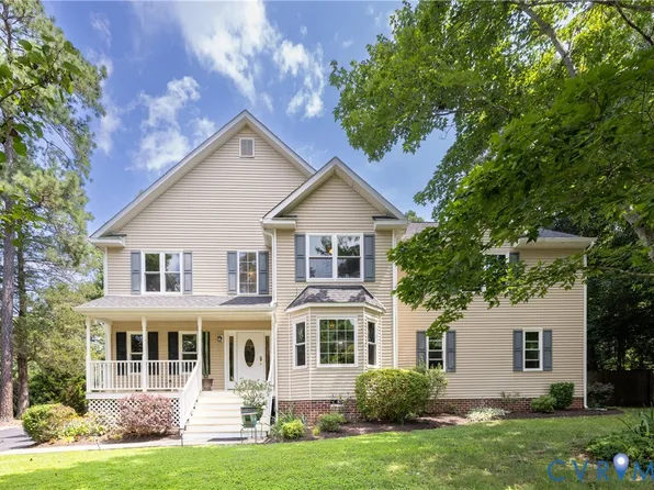 5500 Creek Crossing Dr, Midlothian, VA 23112