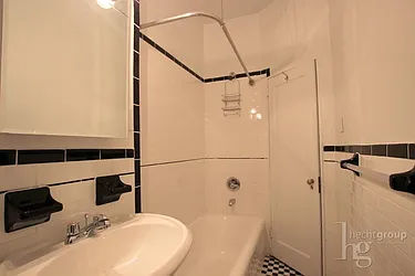 Rented by Hecht Group