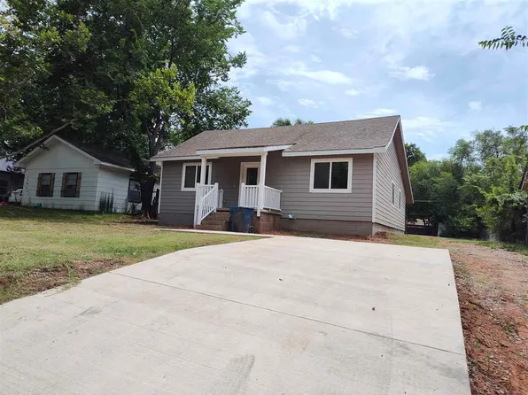 1221 S West St, Stillwater, OK 74074