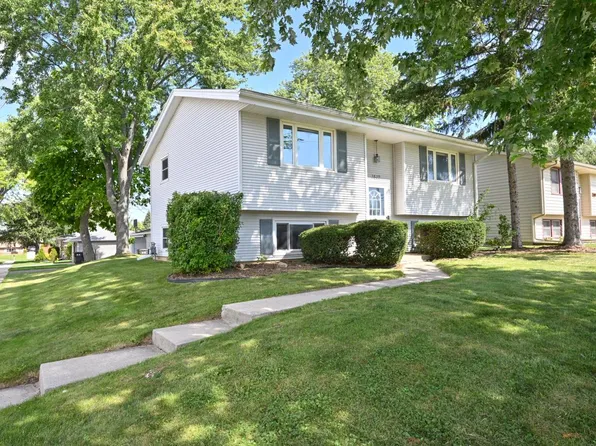 1612 Forest Hill AVENUE, South Milwaukee, WI 53172