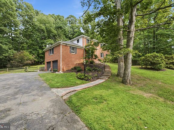 3rd image of 14303 Northwyn Dr