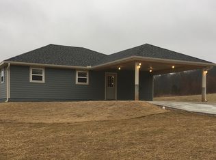 165 Mae St, Huntsville, AR 72740