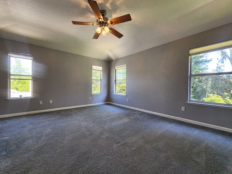 9609 Lord Dr — Photo 30