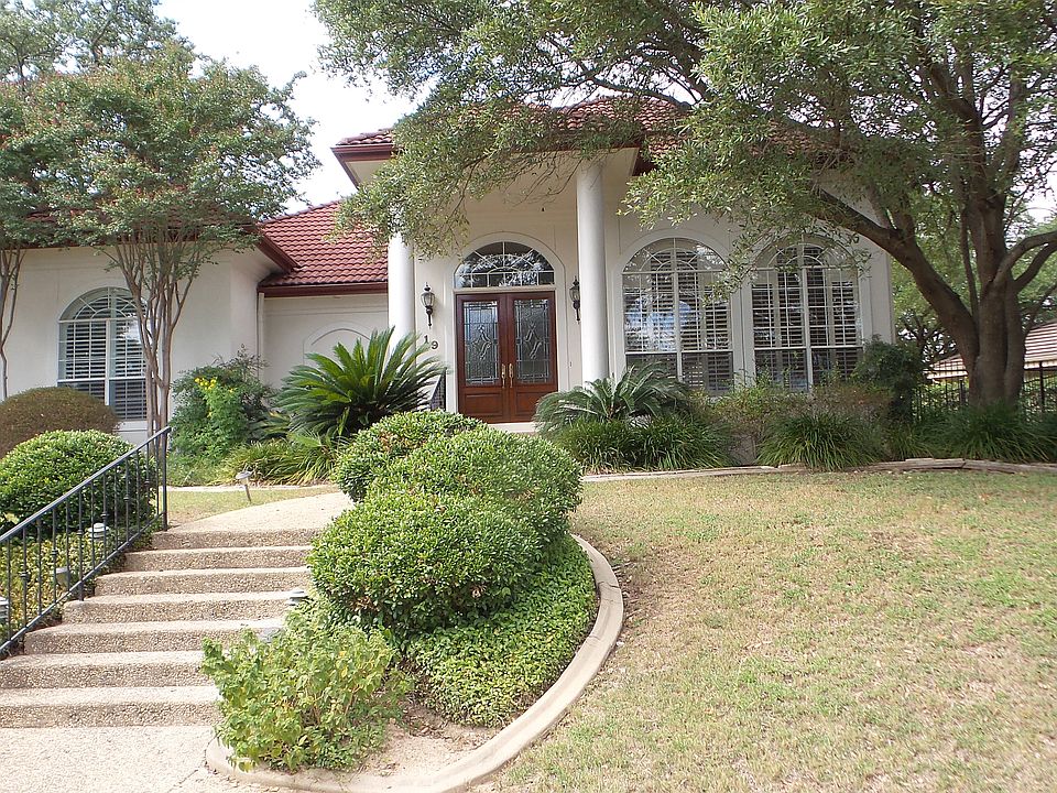 1st image of 19 Eton Green Cir