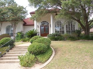 19 Eton Green Cir, San Antonio, TX 78257