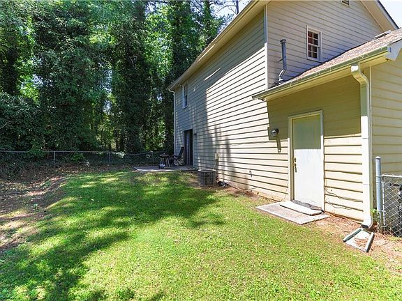 4th image of 331 Canterbury Ln