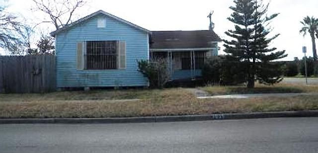 1st image of 2825 Tarlton St