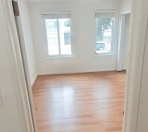 2nd image of 725 Monterey Blvd APT 6