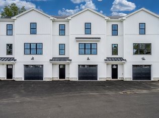 Denby Place, Dracut, MA 01826