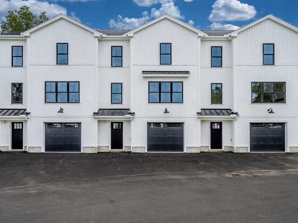 112 Genest St #16, Dracut, MA 01826