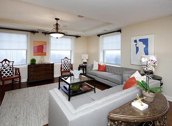 5th image of 232 N Kingshighway Blvd APT 904