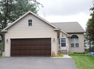 3502 Farm Dr, Metamora, MI 48455