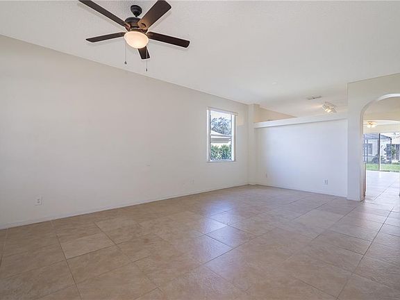 4th image of 14232 Sahalee Ln