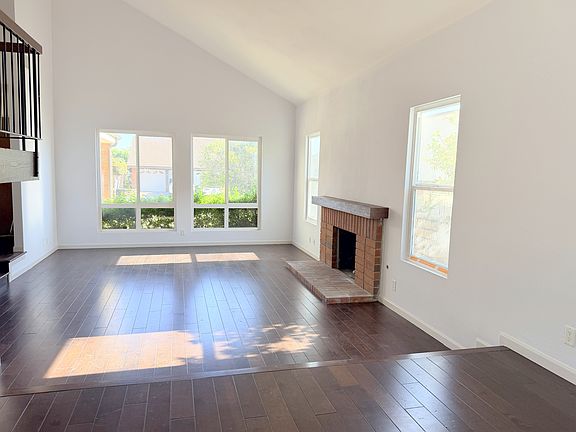 2nd image of 1600 El Camino Dr