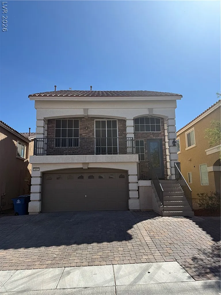 4 bed, 2.0 bath, 2641 sqft, $2,550 — Photo 2