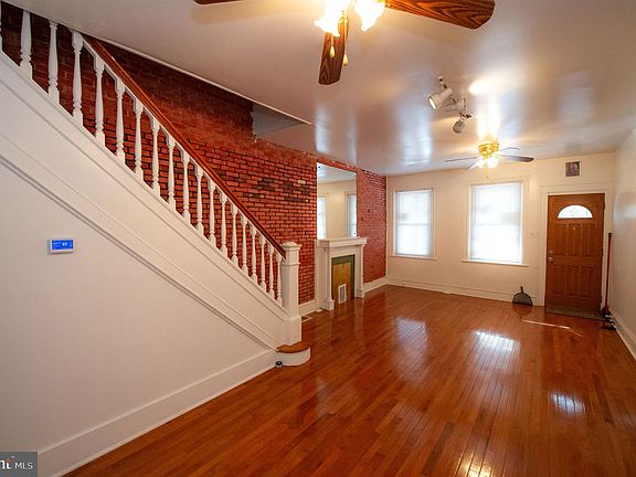 3rd image of 1613 W 4th St