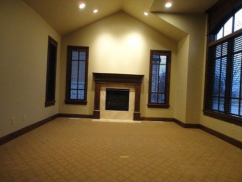 FORMAL LIVINGROOM