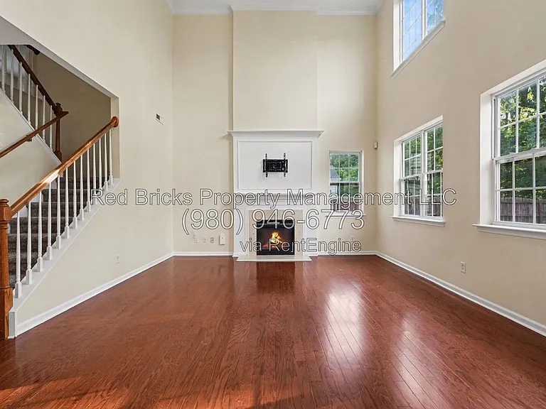 13502 Delstone Dr — Photo 10