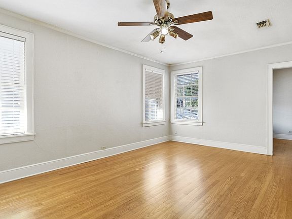 2nd image of 504 Gladstone Blvd #510