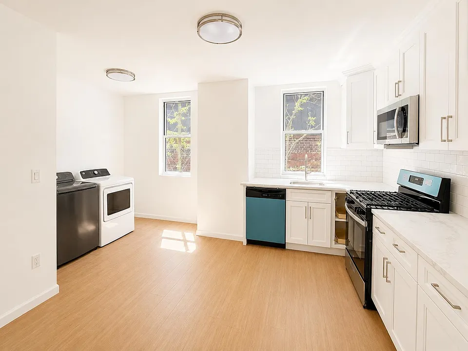521 Mercer St #2