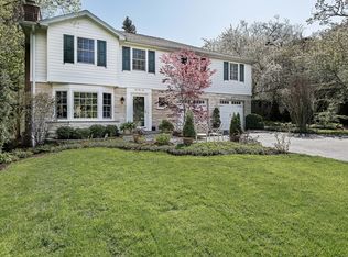 246 Scott Ave, Winnetka, IL 60093