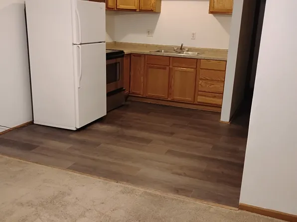 2626 9th Ave N #3, Anoka, MN 55303