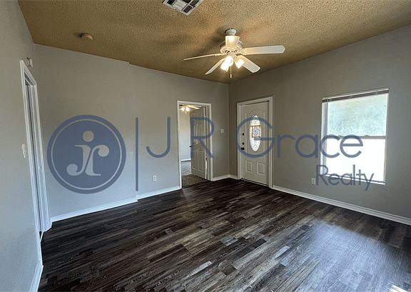 5th image of 908 Clifton St