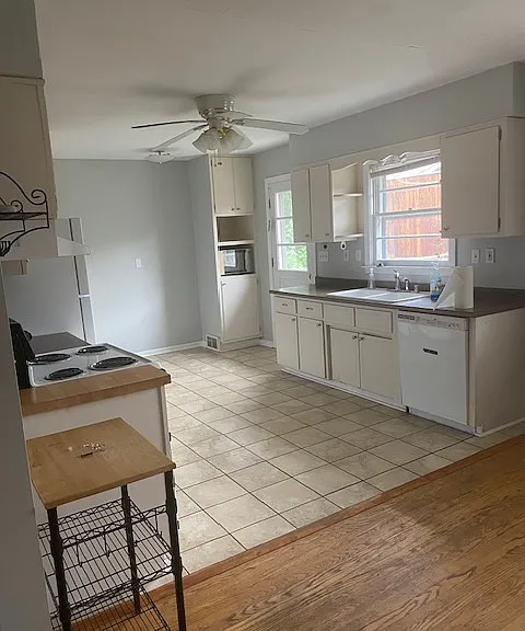 2431 Woodmont Dr — Photo 12