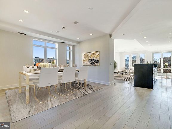5th image of 1414 22nd St NW #Penthouse 62