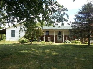 12300 Applegate Road, Bridgeport, IL 62417