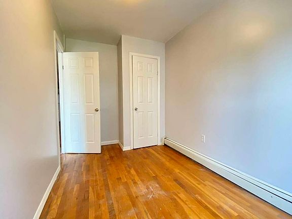 4th image of 555 Marcy Ave #3