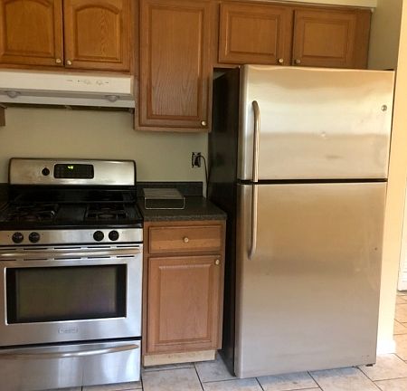 3rd image of 273-275 S 9th St #3
