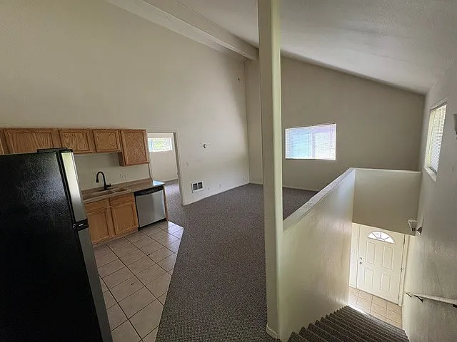 2 bed, 900 sqft, $1,750 — Photo 4
